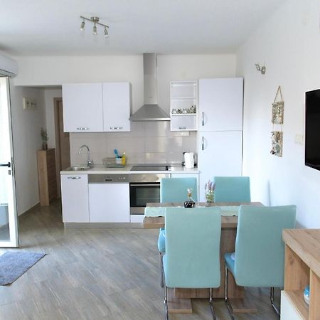 Apartman Murter 2+1 Екстериор снимка